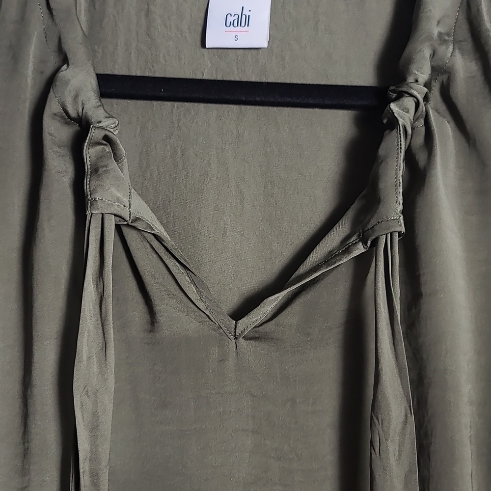CABI Cinch Blouse Olive Green Sleeveless Tie Front Blouse Size Small - Picture 14 of 15